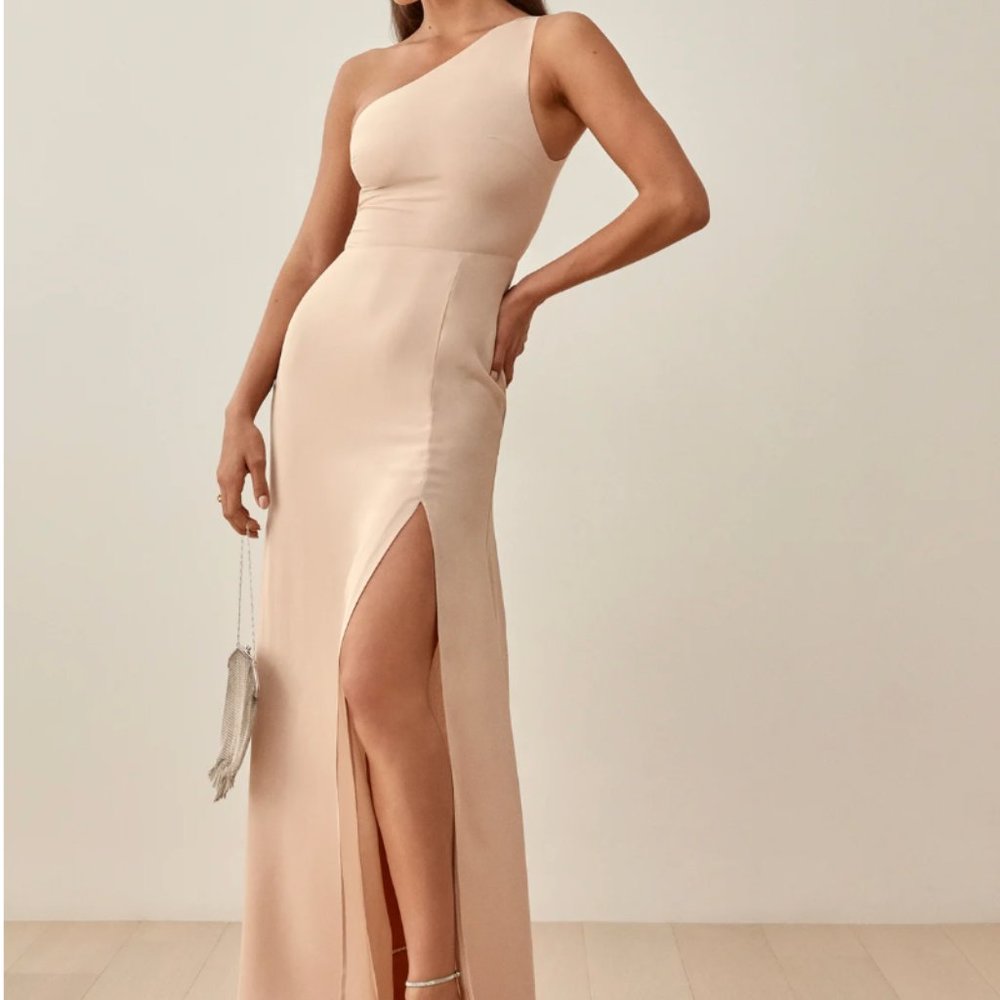 Reformation Evelyn One-Shoulder Maxi Dress in Champagne Size 4